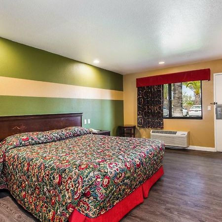 Budget Inn Anaheim / Santa Fe Springs Norwalk Extérieur photo